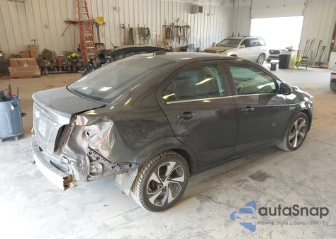 2019 Chevrolet Sonic Premier Auto из США, поврежденный, VIN 1G1JF5SB9K4126330